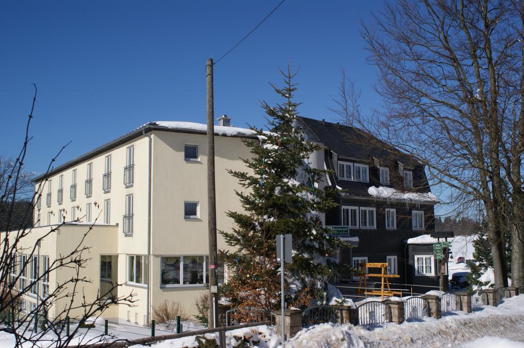 Hotel Haus Oberland Masserberg Eksteriør bilde