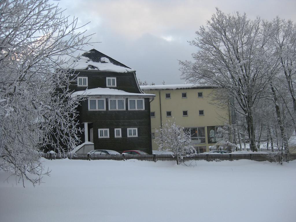 Hotel Haus Oberland Masserberg Eksteriør bilde