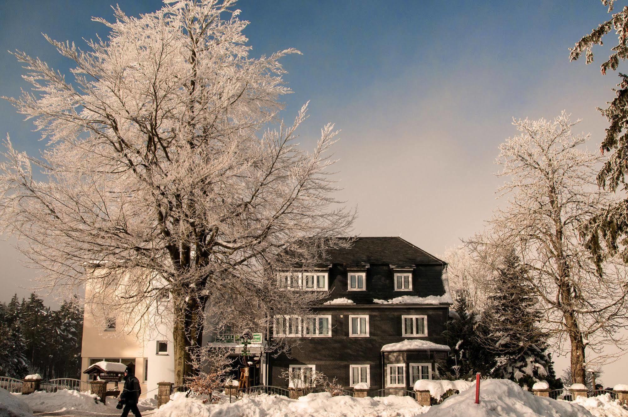 Hotel Haus Oberland Masserberg Eksteriør bilde