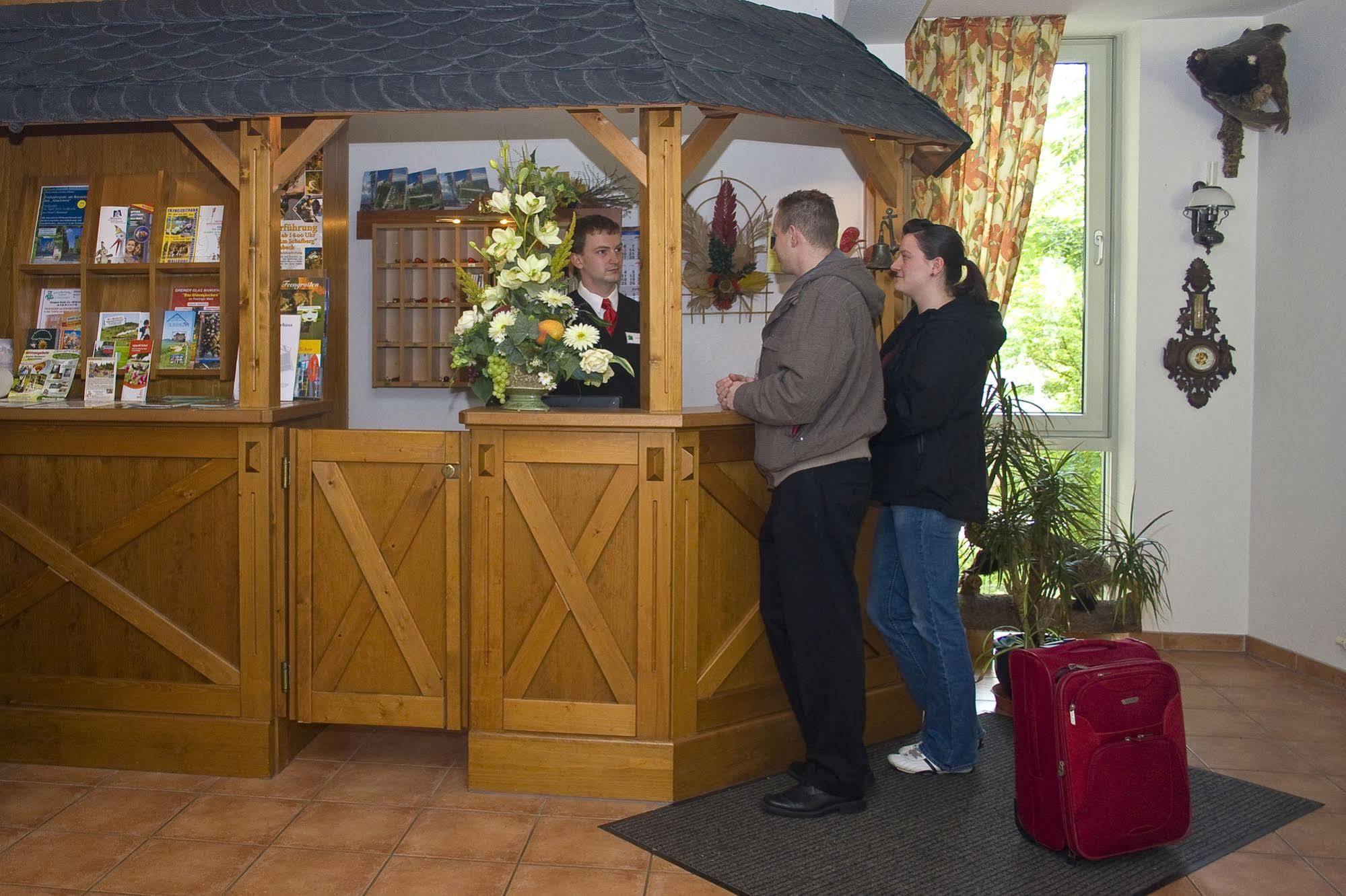 Hotel Haus Oberland Masserberg Eksteriør bilde